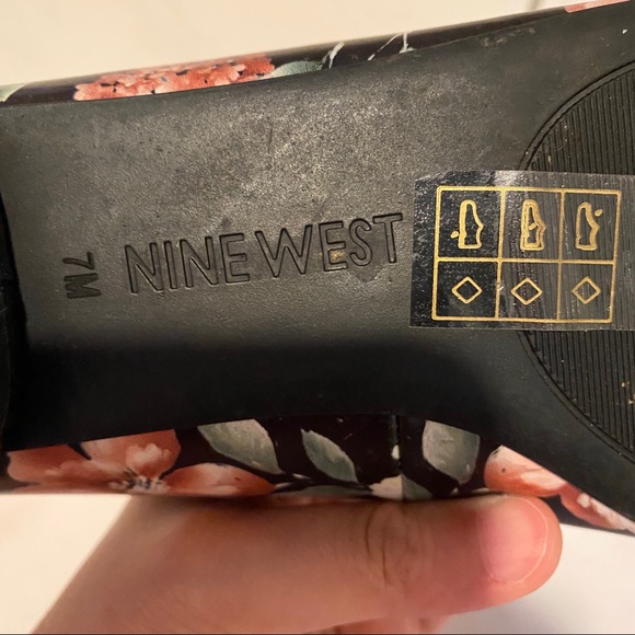 Nine West Office Shoe Flora - Picture 3 of 7